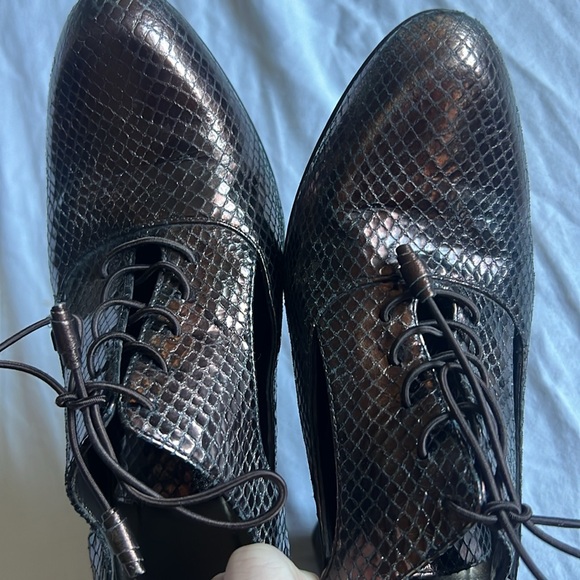 Vintage Stuart Weitzmqn Embossed Leather Snake Bronze Oxford 6 GUC - Picture 9 of 9